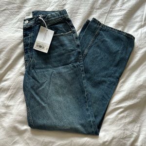 FRAME Wide Leg Denim Pant Size 31
NWT, never worn!